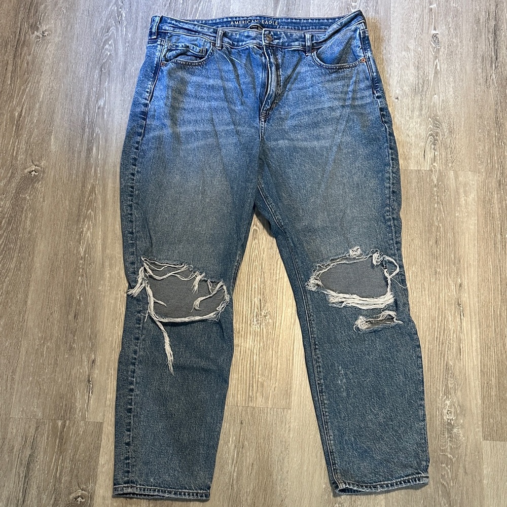 American Eagle Outfitters Blue Distressed Straight Leg Jeans